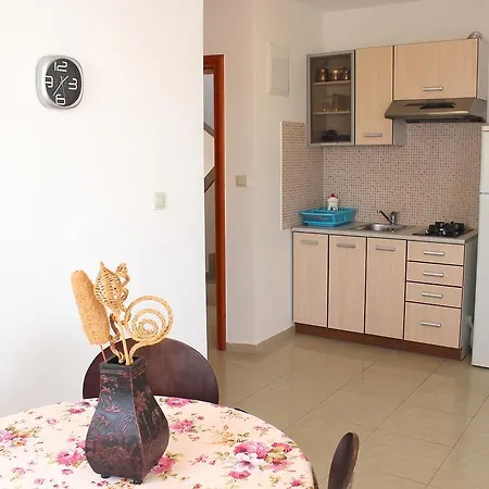 Apartament Tina Pag Town
