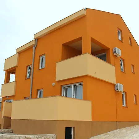Apartment Tina Pag Town